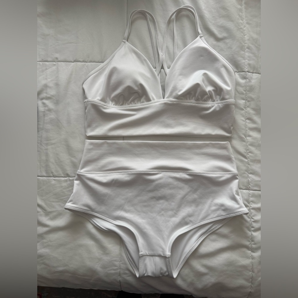 ‼️SOLD‼️ VS PINK Sporty Bra Top & High-Waist Shortie Swim Set*NWT